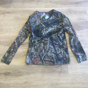 Mossy Oak women’s long sleeve shirt